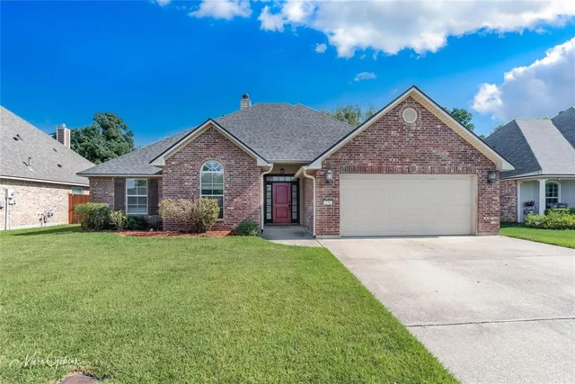 $2,200 | 274 Avondale Lane, Bossier City, LA 71112