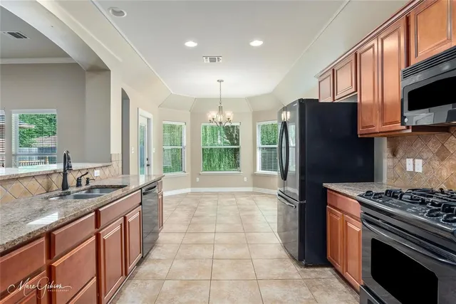 $2,200 | 274 Avondale Lane, Bossier City, LA 71112