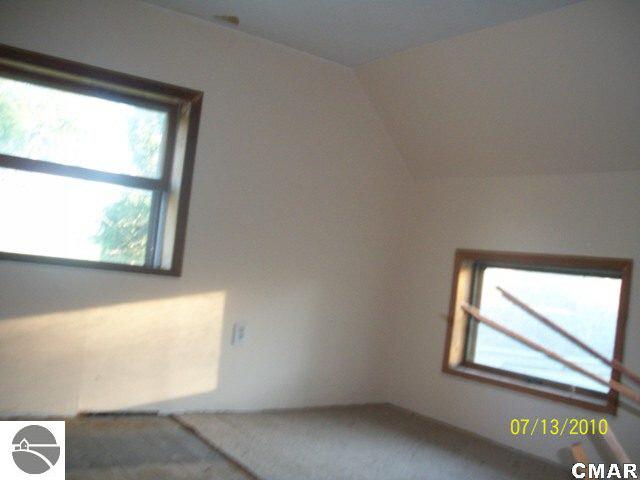 11709 North County Line Road Riverdale, MI 48877 - Photo 8 of 11 1766773-7.JPG