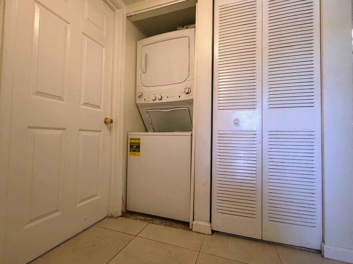 3160 Leewood Terrace, Unit L115 Boca Raton, FL 33431 - Photo 15 of 16 laundry
