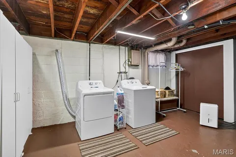 $179,000 | 10027 Lackland Road, St. Louis, MO 63114