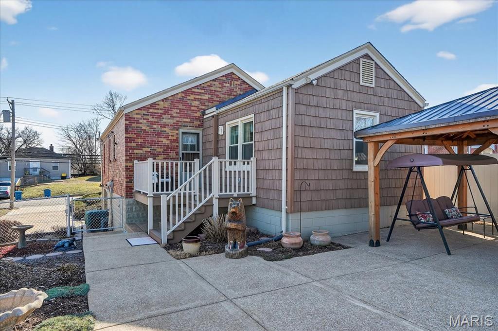 10027 Lackland Road St. Louis, MO 63114 - Photo 23 of 30