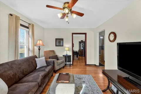 $179,000 | 10027 Lackland Road, St. Louis, MO 63114