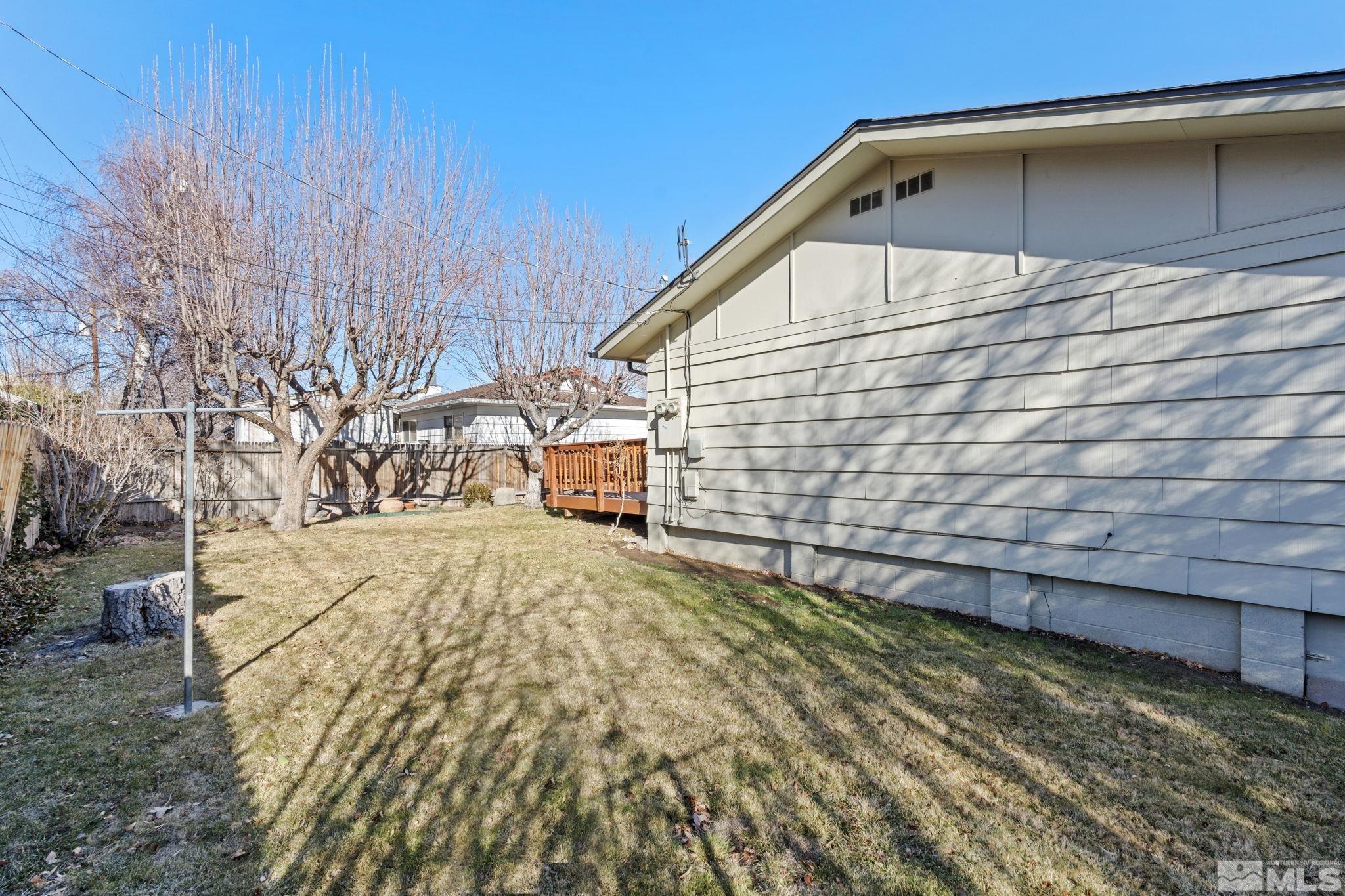 1445 Exeter Way Reno, NV 89503 - Photo 29 of 30 Photo 29