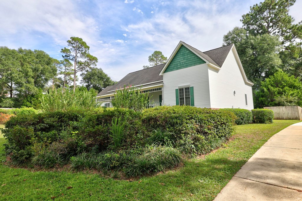110 Sterling Ridge Court Dothan, AL 36303 - Photo 2 of 47
