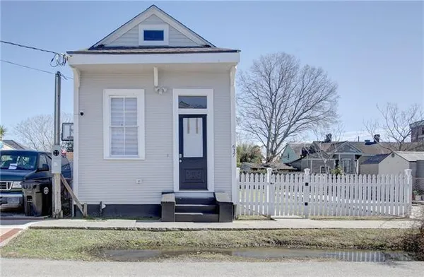$2,200 | 617 Tupelo Street, New Orleans, LA 70117