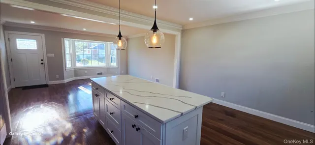 $695,000 | 125 Burlington Avenue, Deer Park, NY 11729