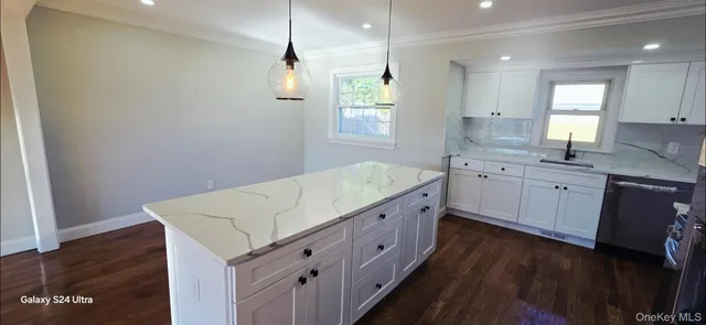 $695,000 | 125 Burlington Avenue, Deer Park, NY 11729