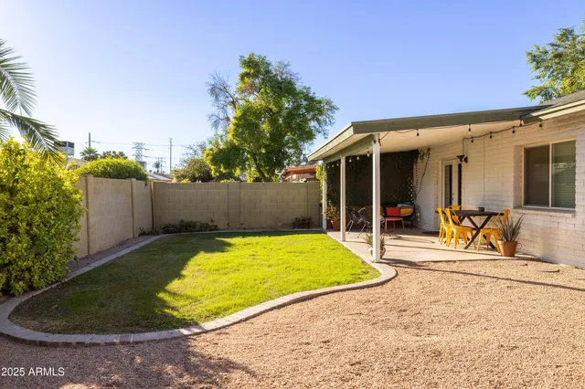 $489,900 | 831 East Divot Drive, Tempe, AZ 85283