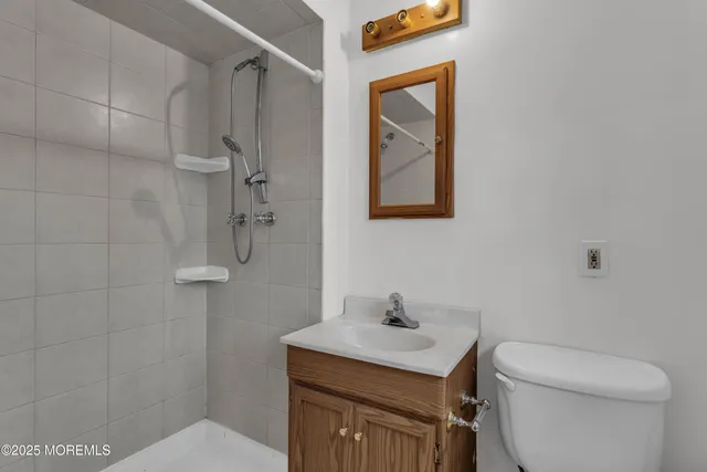 $549,000 | 809 Grinnell Avenue, Toms River, NJ 08757