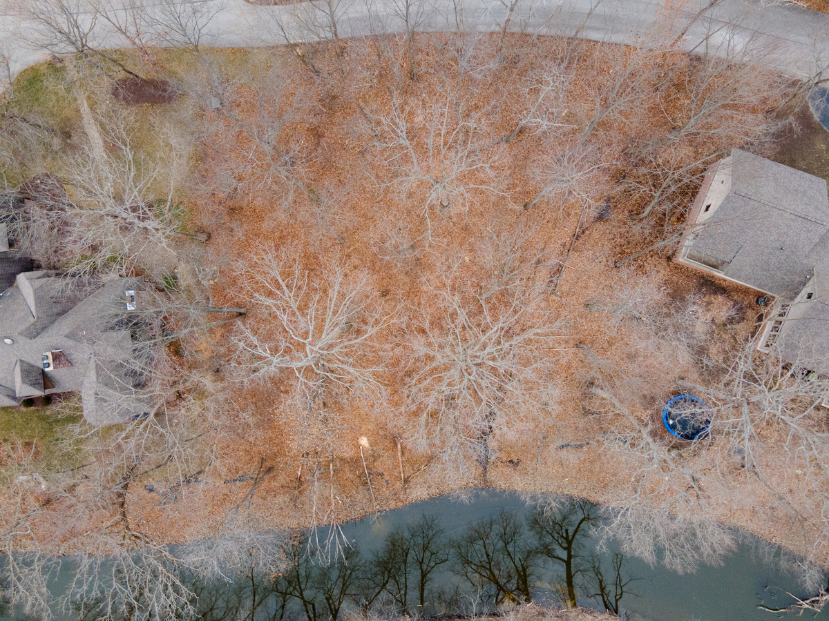 7 Turtle Point Monticello, IL 61856 - Photo 3 of 16