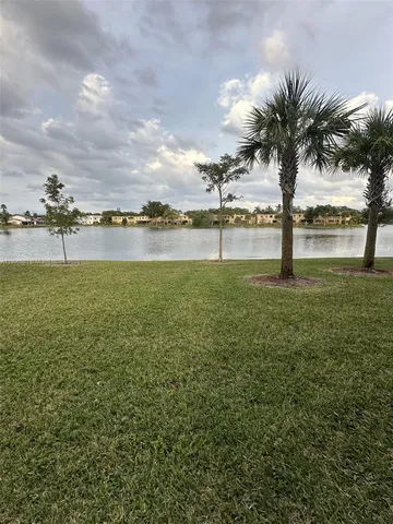 $300,000 | 9783 Nob Hill Court, Unit 9783, Sunrise, FL 33351