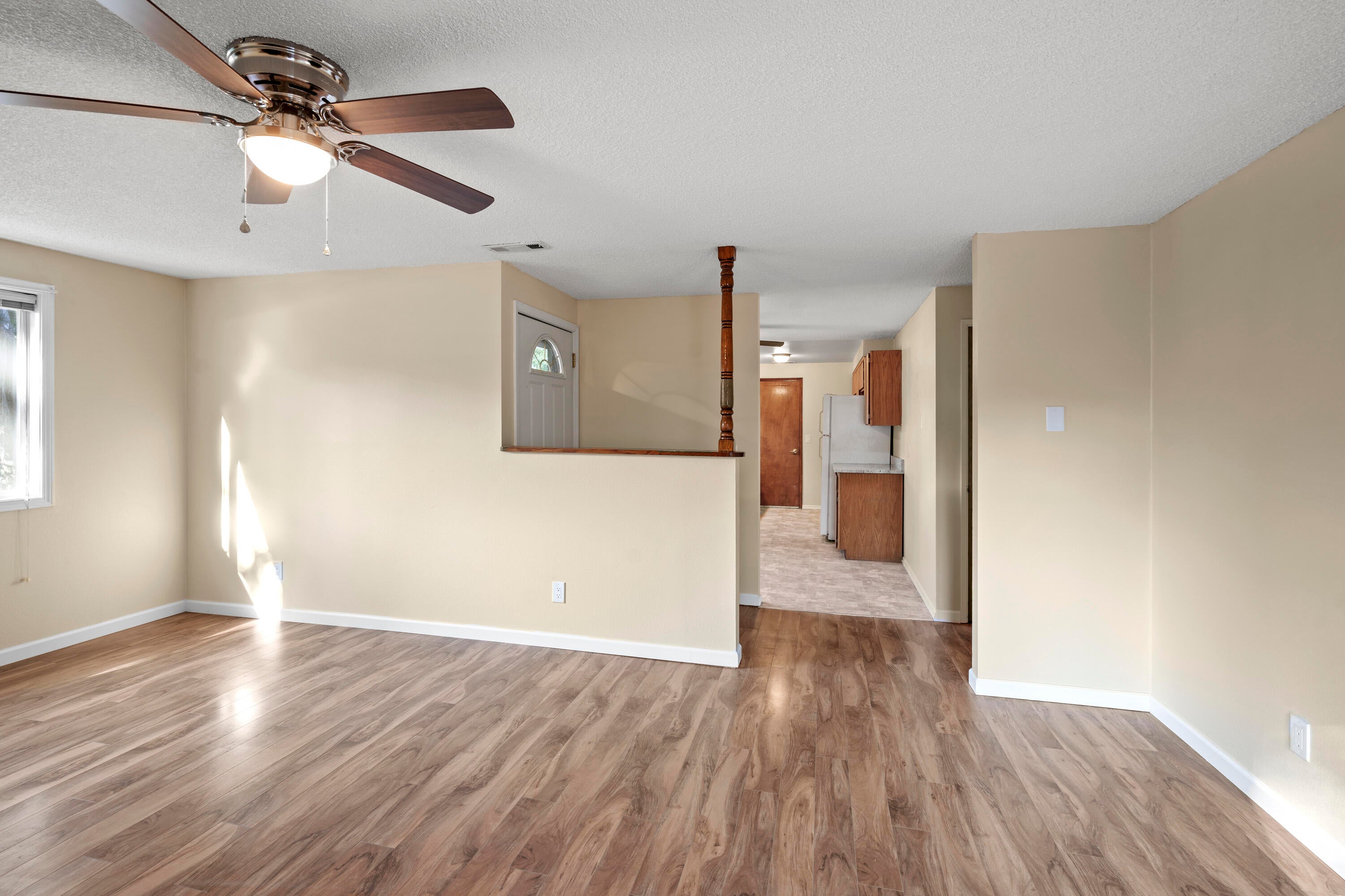 600 Elm Way Eagle Point, OR 97524 - Photo 6 of 26 600 Elm - 06