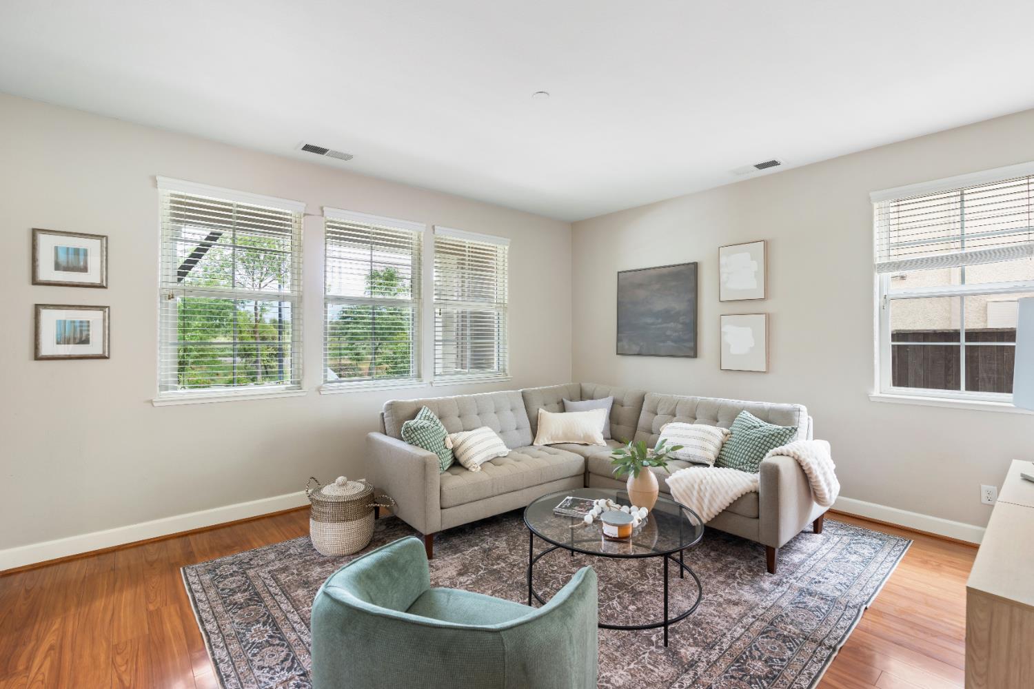 2620 Farmers Central Road Woodland, CA 95776 - Photo 7 of 32 a living room with furniture and a window