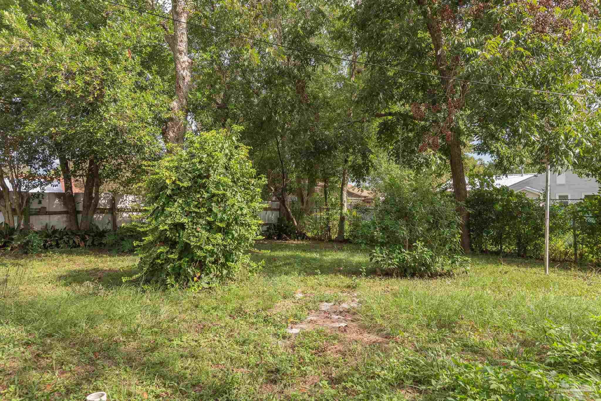 225 Bryant Road Pensacola, FL 32507 - Photo 20 of 21 a view of outdoor space and yard
