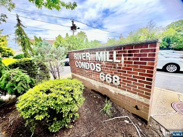 $399,000 | 666 Mill Street, Unit C8, Belleville, NJ 07109