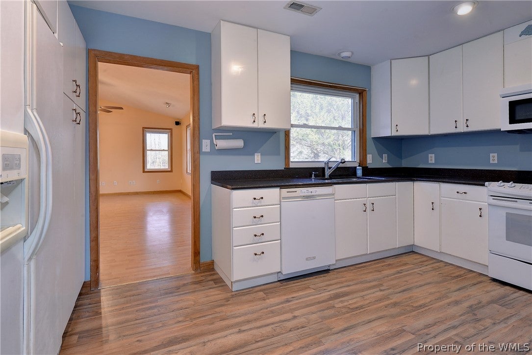 5408 Riverview Road Williamsburg, VA 23188 - Photo 7 of 37 Gallery Image 7