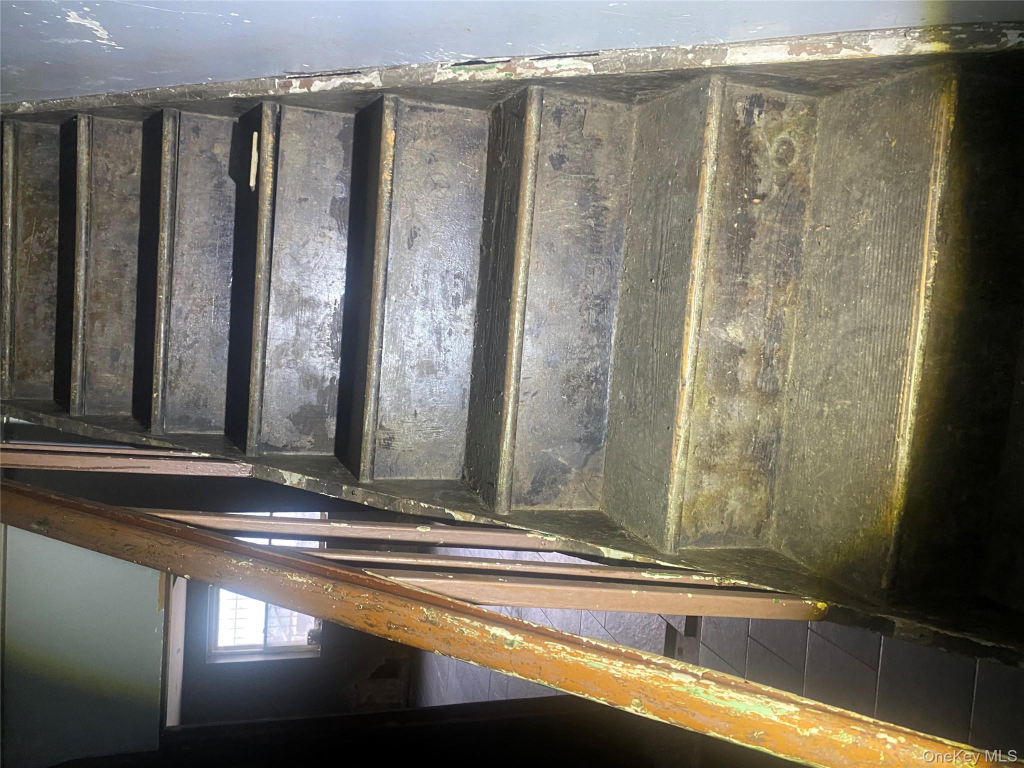 2713 Eastchester Road Bronx, NY 10469 - Photo 11 of 13