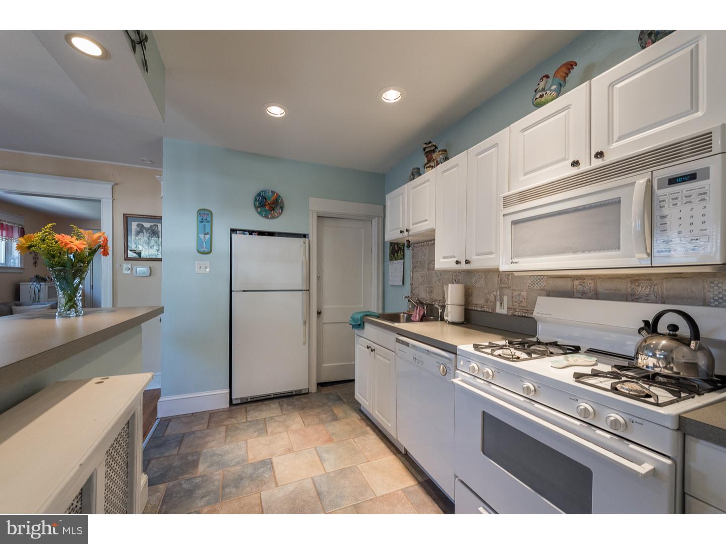 112 Summit Road Media, PA 19063 - Photo 9 of 20 Kitchen