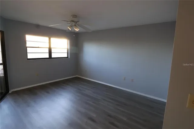 $1,525 | 2515 Bayshore Gardens Parkway, Unit 9, Bradenton, FL 34207