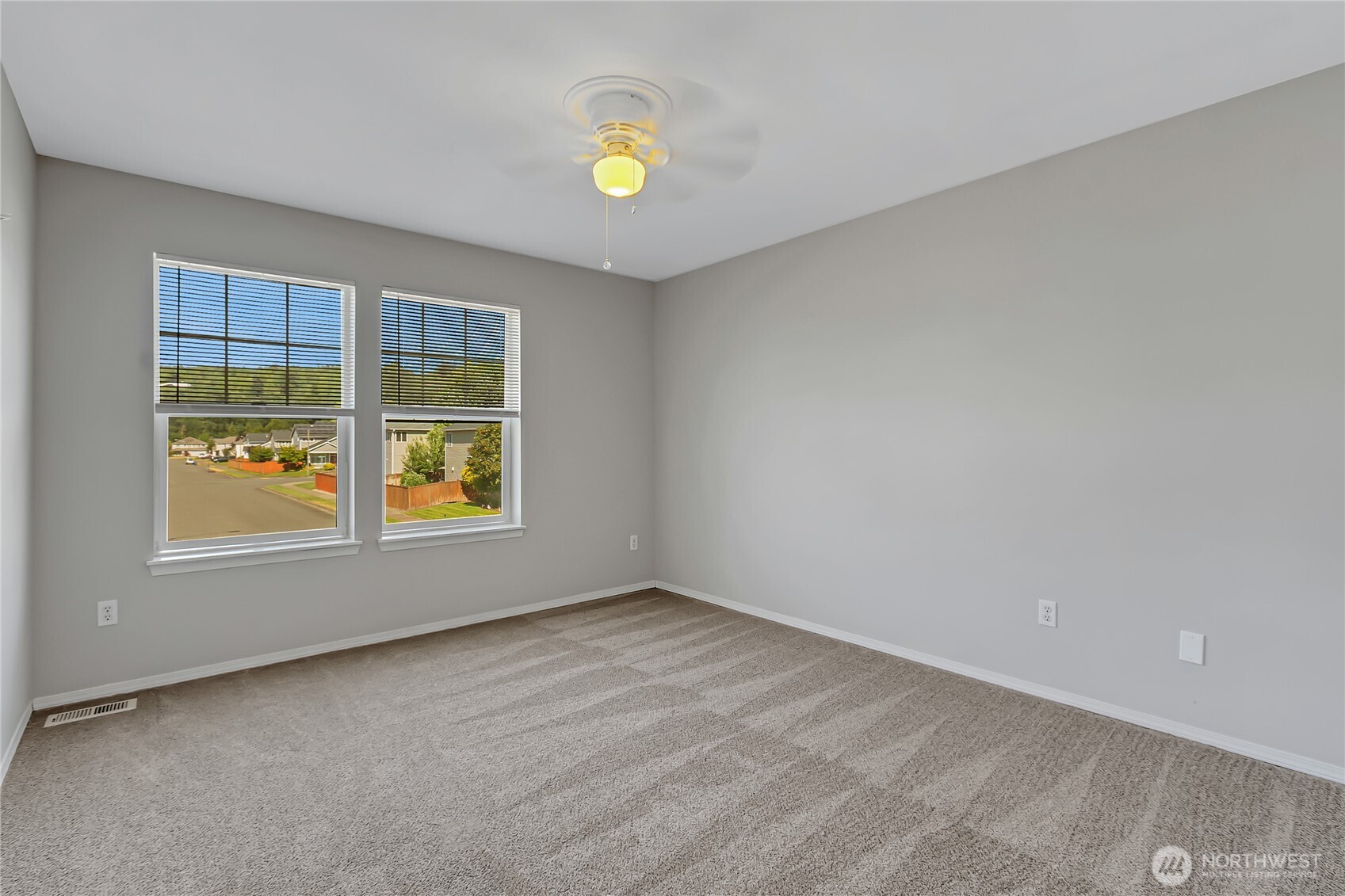 1401 Riddell Avenue Northeast Orting, WA 98360 - Photo 18 of 35