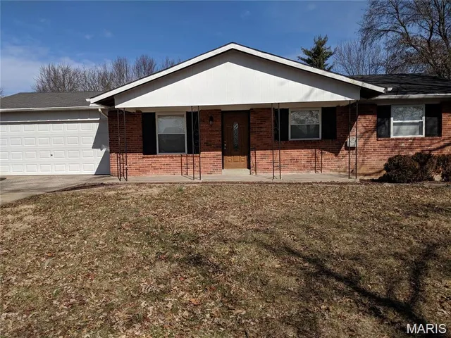 $2,000 | 3212 Stonehenge Drive, St. Charles, MO 63303