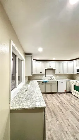 $2,000 | 3212 Stonehenge Drive, St. Charles, MO 63303