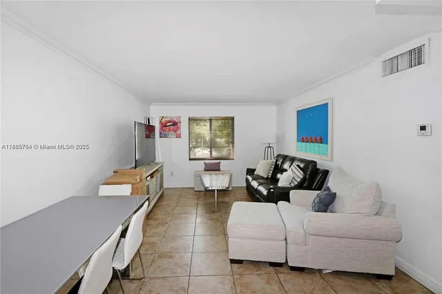 $375,000 | 8617 Southwest 68th Court, Unit 24, Pinecrest, FL 33156