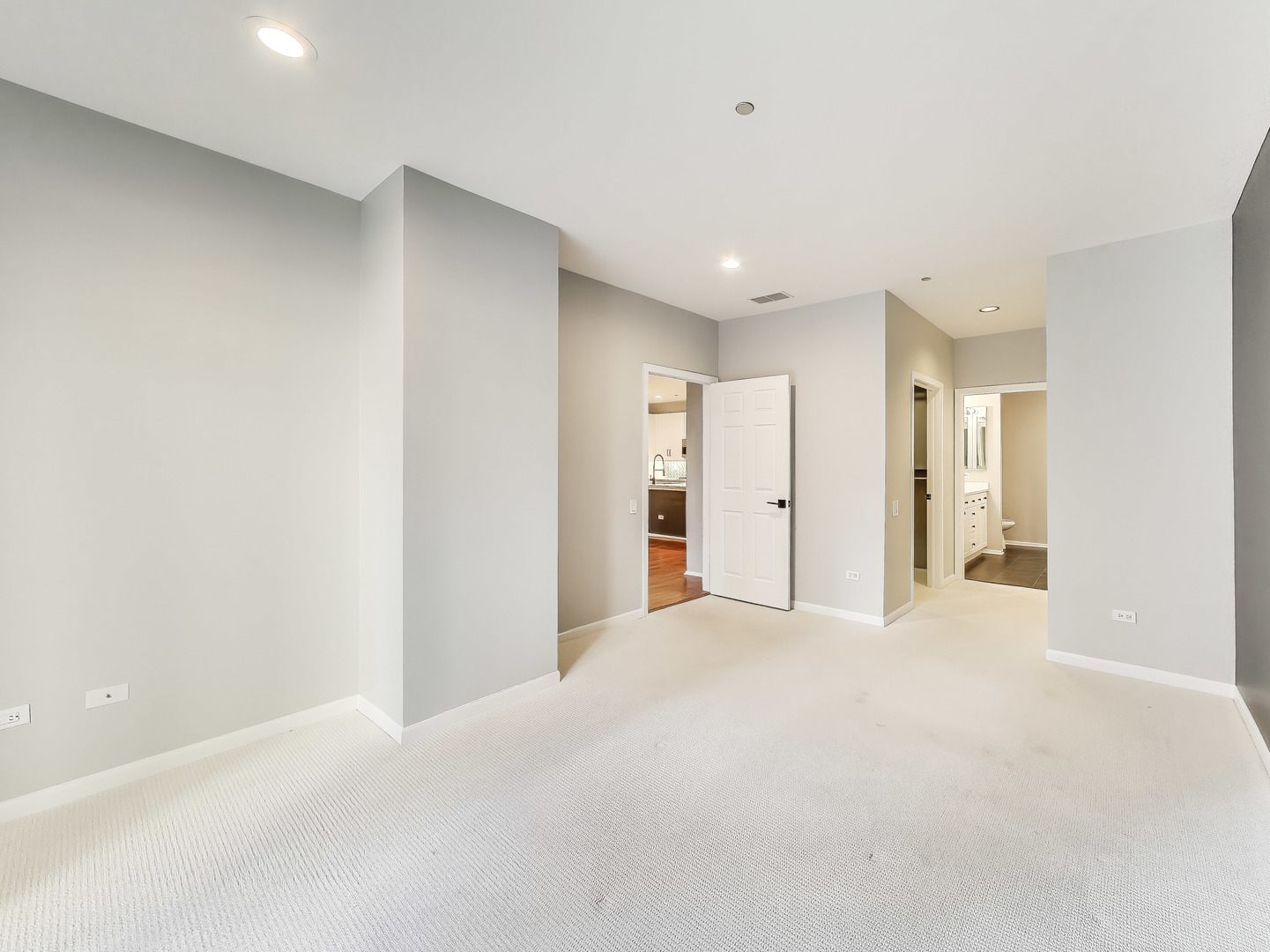 33 West Huron Street, Unit 412 Chicago, IL 60654 - Photo 22 of 33 a view of an empty room