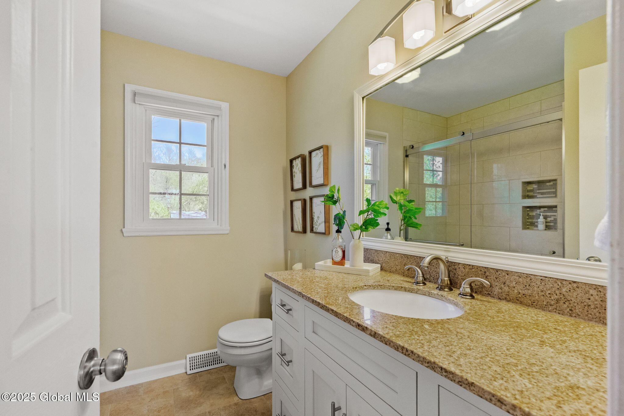 13 Robin Lane Rensselaer, NY 12144 - Photo 33 of 71 8-web-or-mls-13-robin-ln