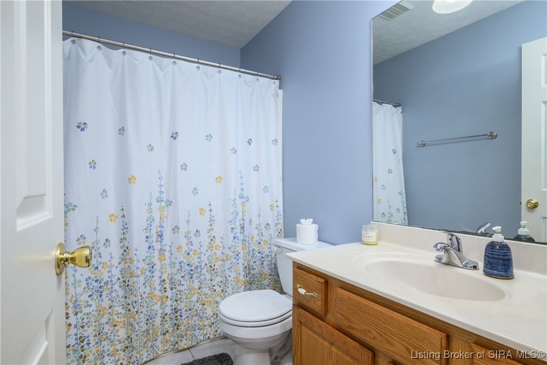 4304 Joann Court Floyds Knobs, IN 47119 - Photo 21 of 41