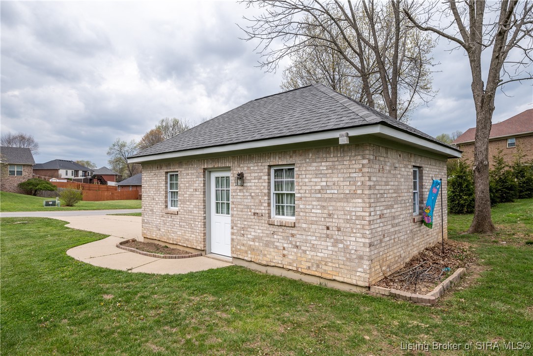 4304 Joann Court Floyds Knobs, IN 47119 - Photo 26 of 41