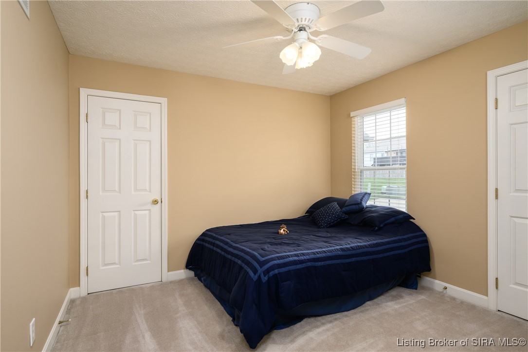 4304 Joann Court Floyds Knobs, IN 47119 - Photo 27 of 41