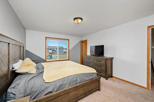 $334,900 | 509 Lindsey Lane, Belle Plaine, MN 56011