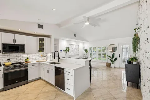 $1,020,000 | 4716 Southwest 35th Avenue, Fort Lauderdale, FL 33312