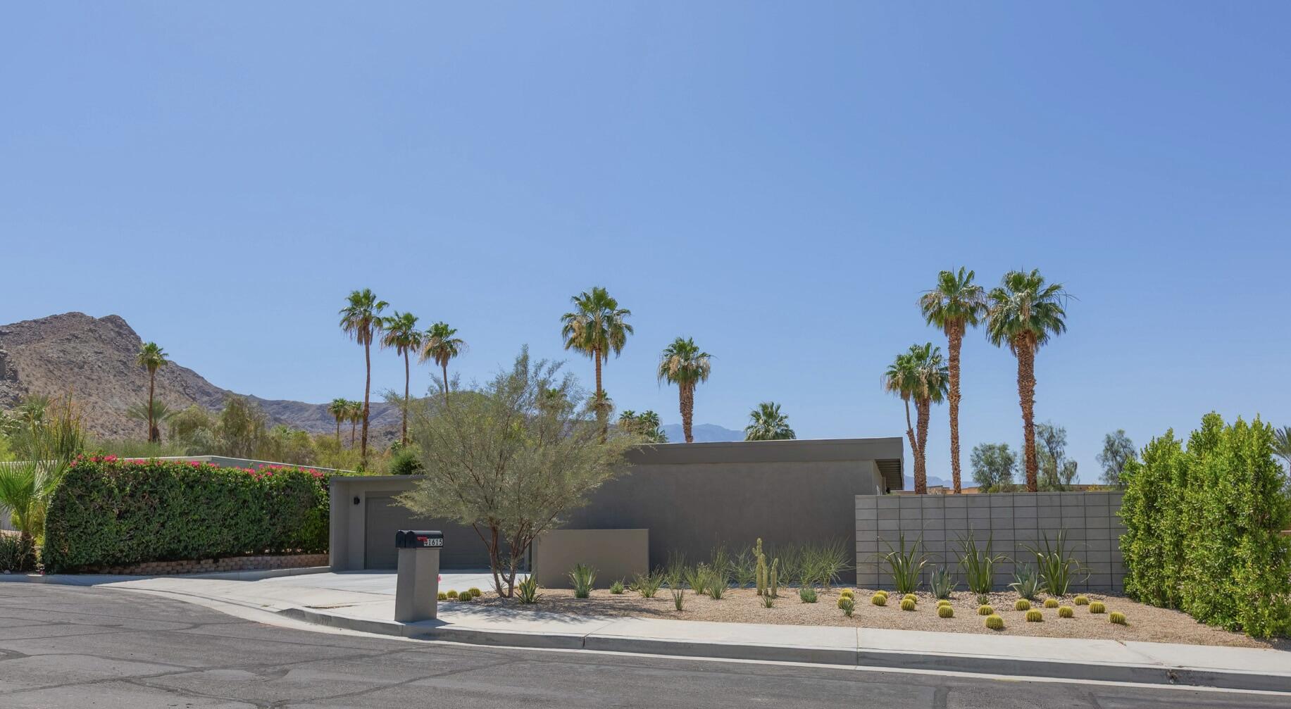 41615 Morningside Court, Unit A Rancho Mirage, CA 92270 - Photo 2 of 20 a view of a yard in front of a building
