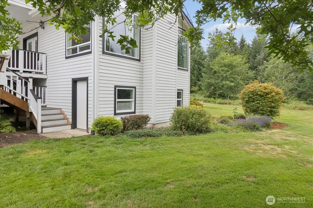 1267 Northeast Madison Road Poulsbo, WA 98370 - Photo 32 of 40 Gallery Image 32