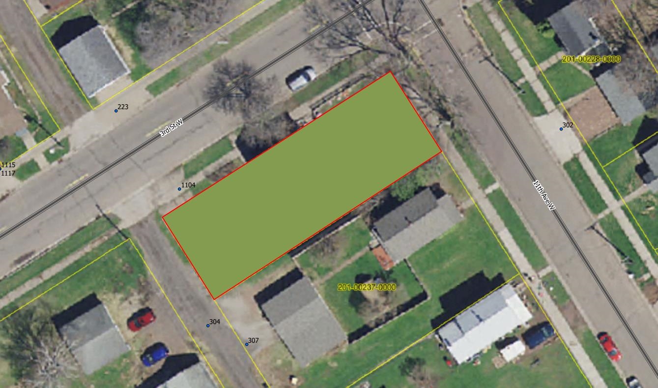 1104 3rd Street West Ashland, WI 54806 - Photo 2 of 10 Aerial Close View
