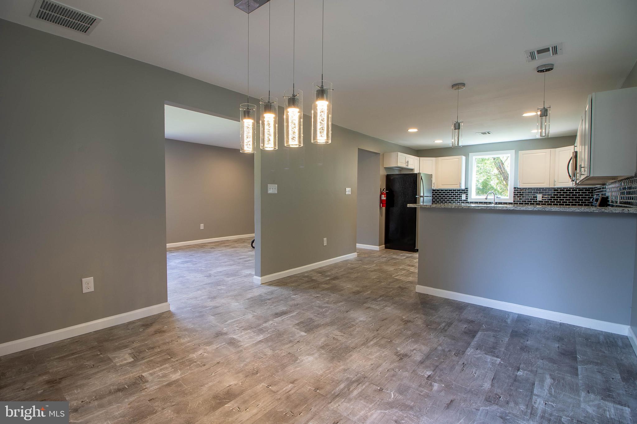 298 Juliustown Road Columbus, NJ 08022 - Photo 4 of 31