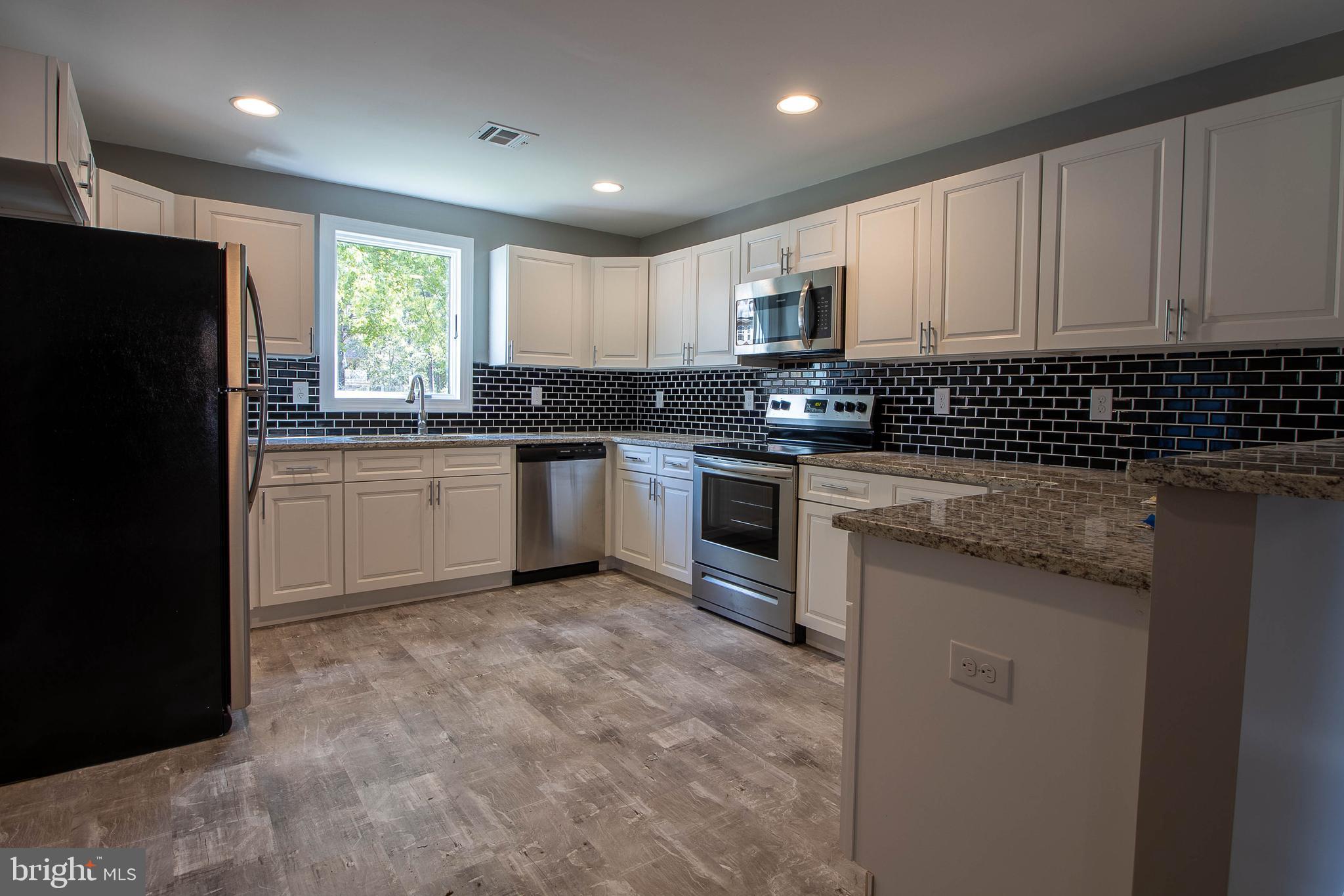 298 Juliustown Road Columbus, NJ 08022 - Photo 5 of 31