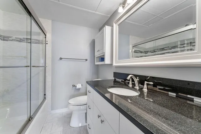 $1,725 | 9440 Southwest 8th Street, Unit 318, Boca Raton, FL 33428