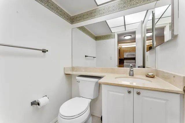 $1,725 | 9440 Southwest 8th Street, Unit 318, Boca Raton, FL 33428