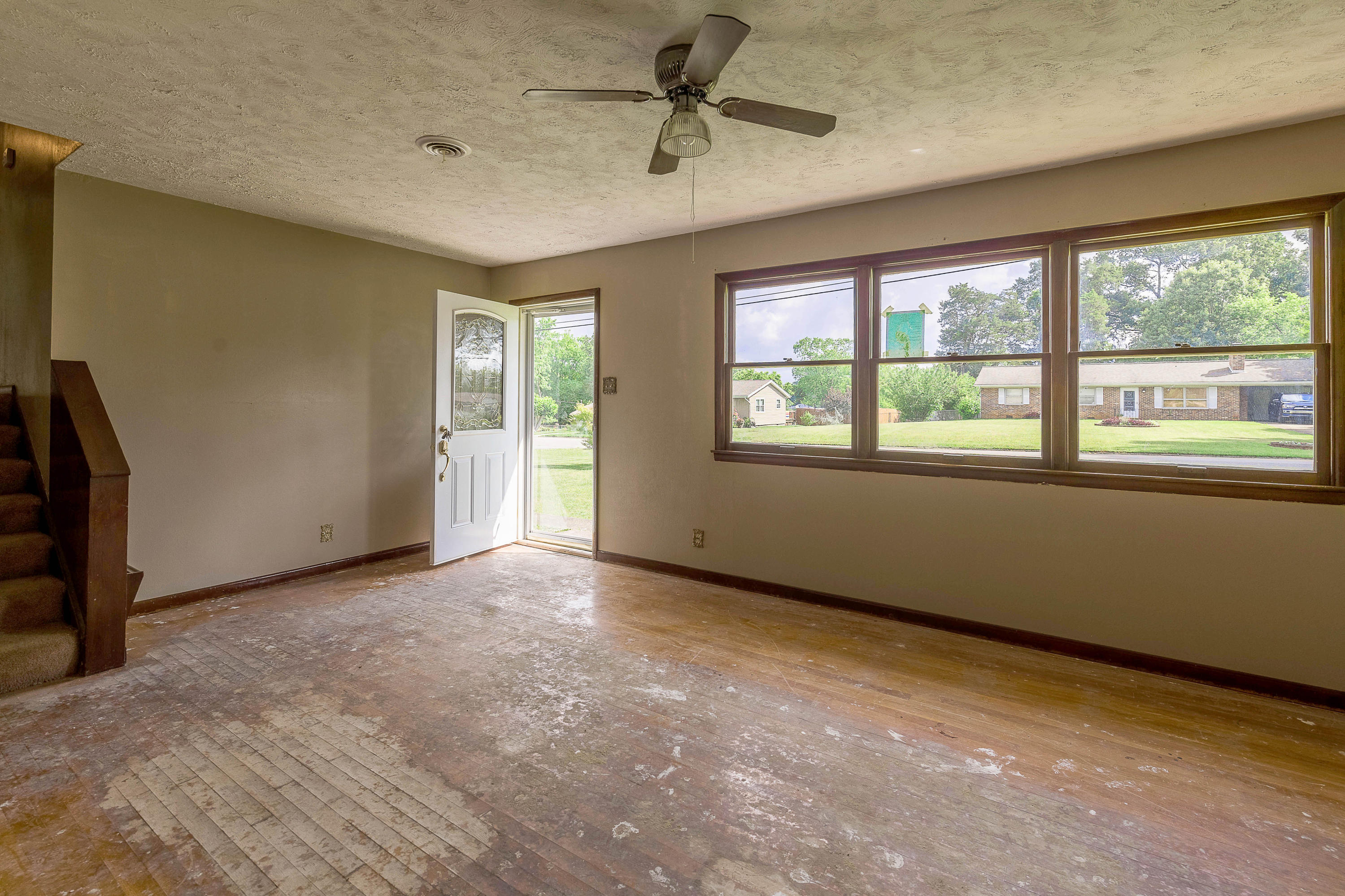 4112 Crestfield Road Knoxville, TN 37921 - Photo 3 of 12 5D3_6690-HDR