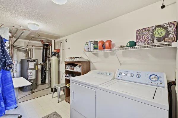 $2,250 | 13905 54th Avenue North, Plymouth, MN 55446