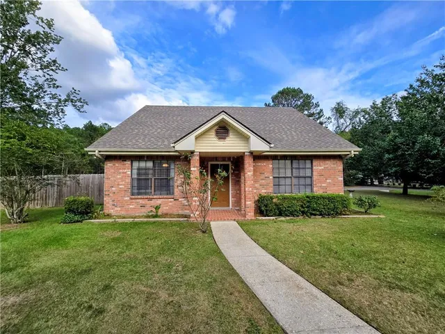 $340,000 | 65398 Maple Street, Mandeville, LA 70448