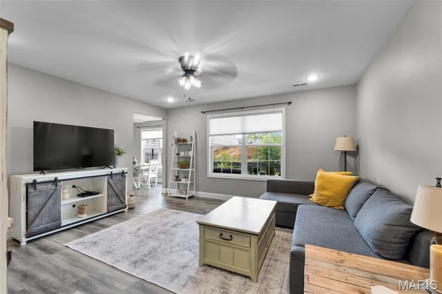 $299,900 | 545 Old Poplar Road, Jackson, MO 63755