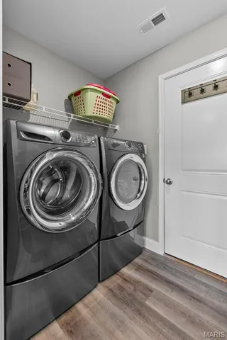 $299,900 | 545 Old Poplar Road, Jackson, MO 63755