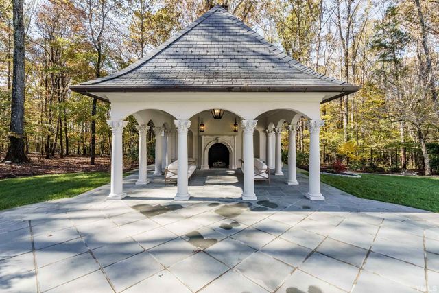 a view of a house with garden