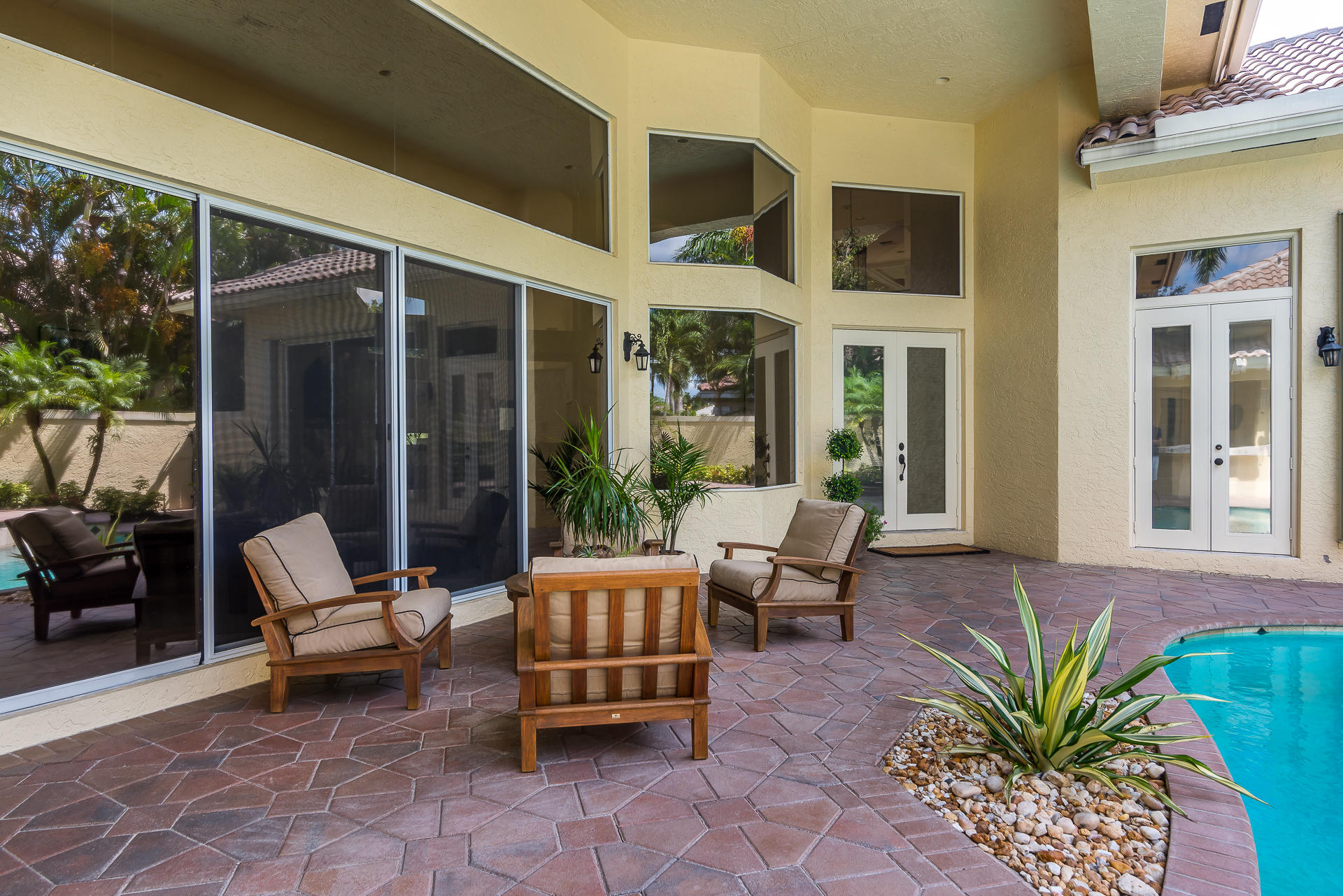 6494 Northwest 32nd Way Boca Raton, FL 33496 - Photo 29 of 35 Covered patio