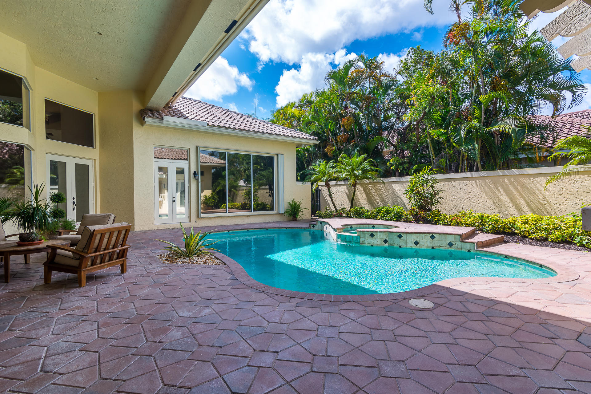 6494 Northwest 32nd Way Boca Raton, FL 33496 - Photo 3 of 35 Courtyard pool